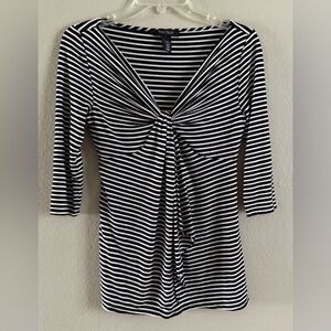 White House Black Market Women’s Top Black & White Strips 3/4 Sleeve Size XS